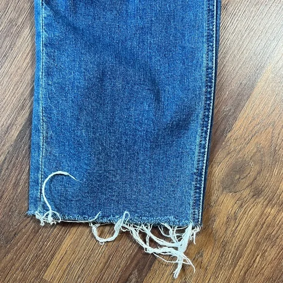 Express Distressed Ankle Jeans - Picture 6 of 9